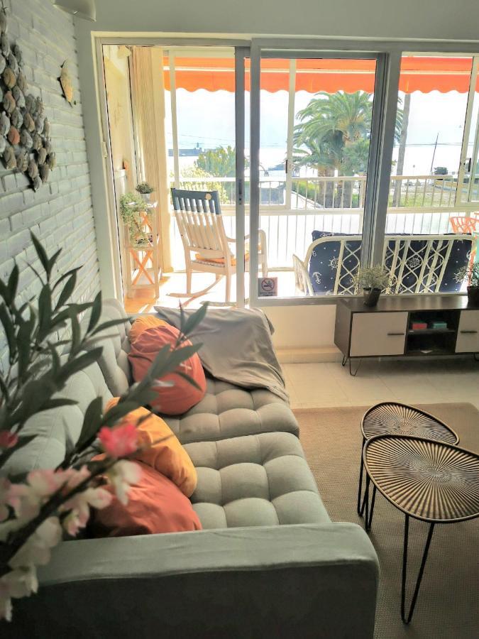 אלתיאה Happy Beachfront Apartment מראה חיצוני תמונה